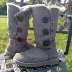 Ugg Bailey Button Boots size 7